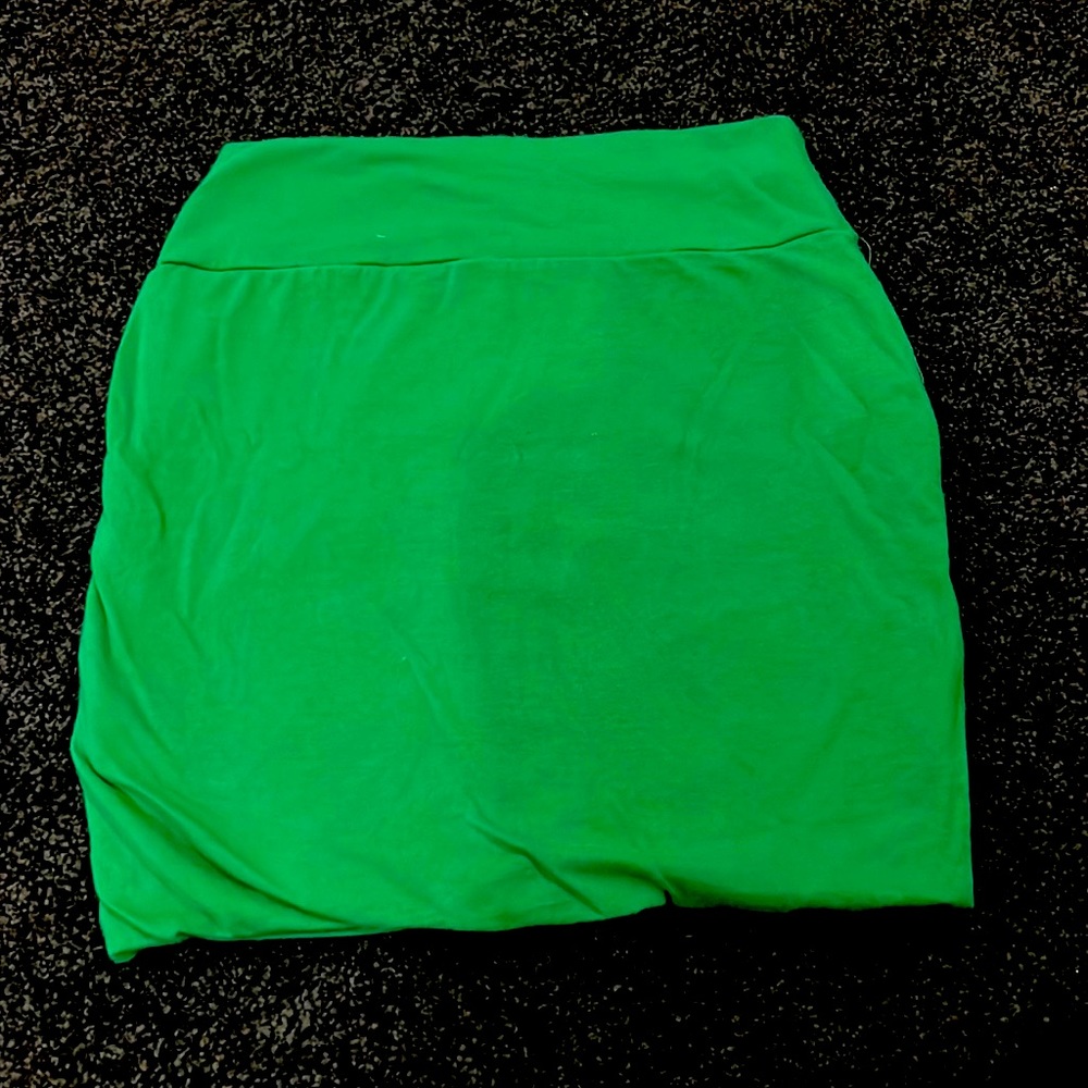 Amazon green skirt